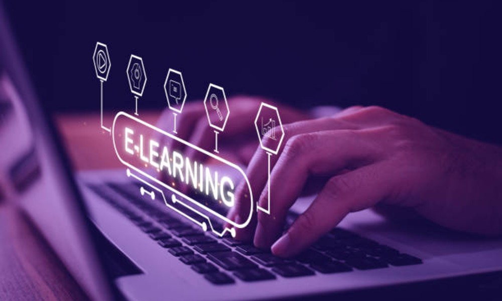 Online Leadership Courses Designed for Busy Executives (2026)